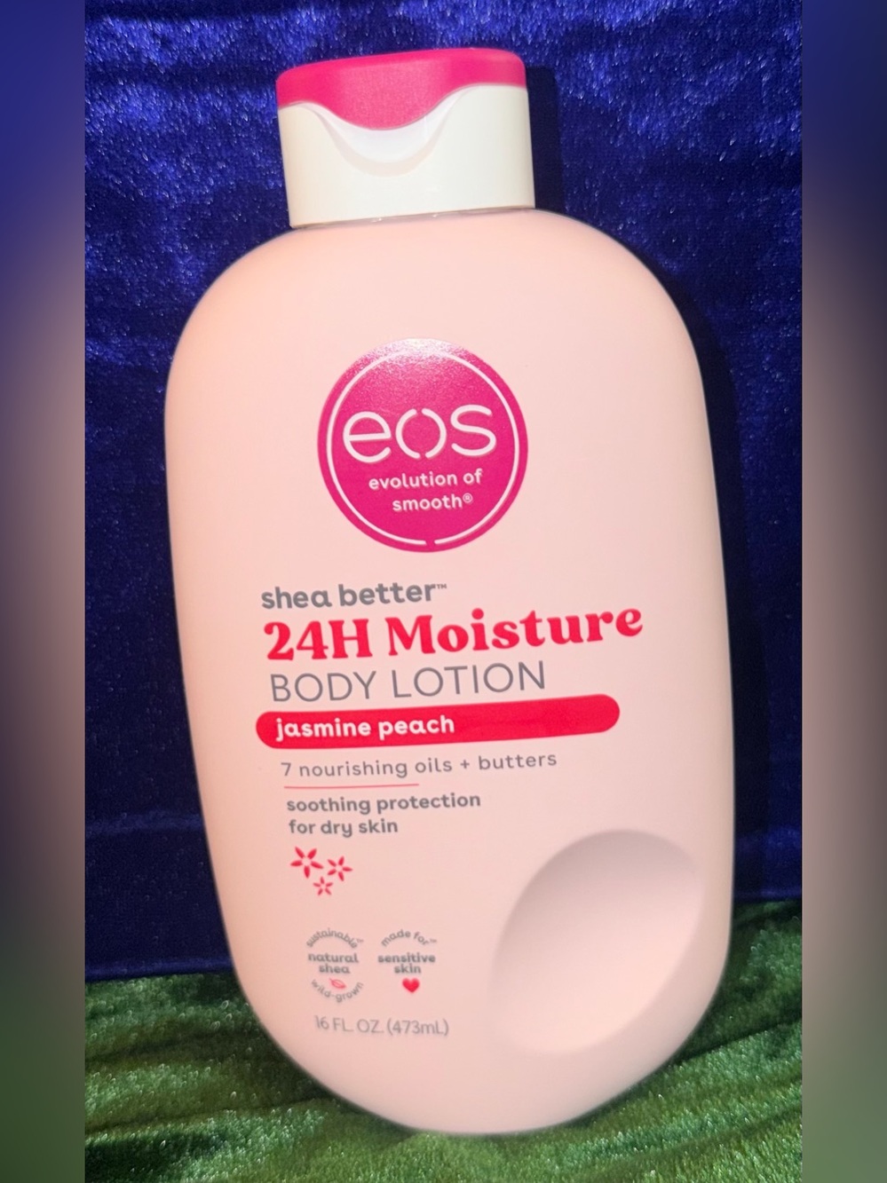 eos Jasmine Peach Body Lotion in Soft Pink